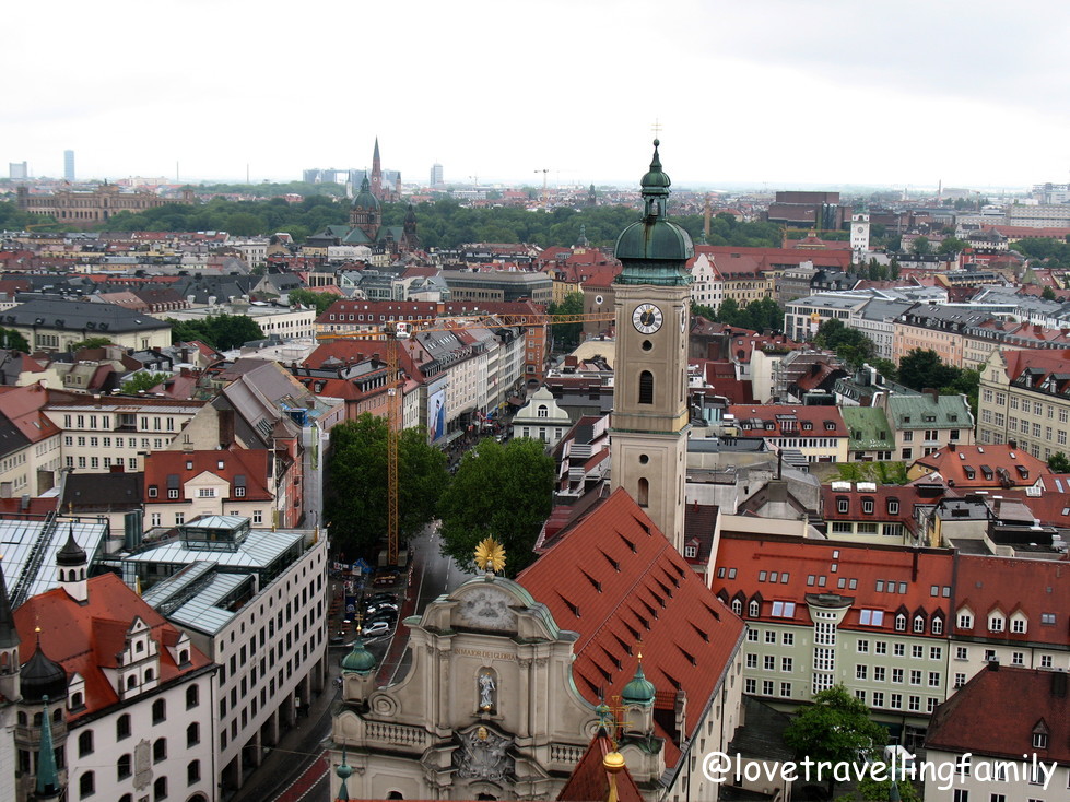 St Peter’s Church and Munich’s surrounding rooftops seen from above.